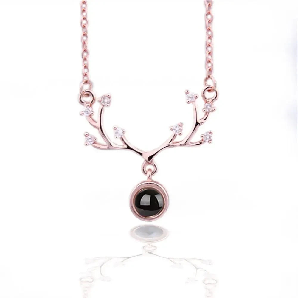 Romantic Projection Pendant Necklace