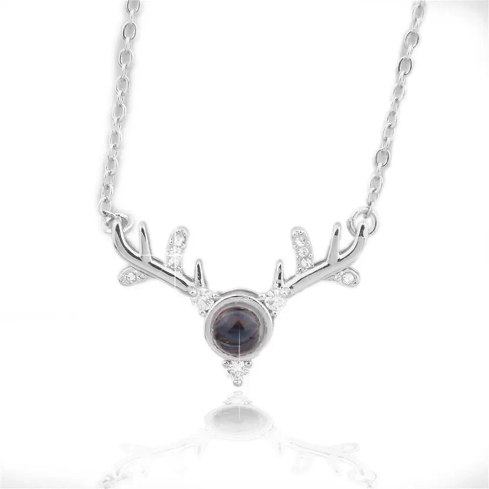 Romantic Projection Pendant Necklace